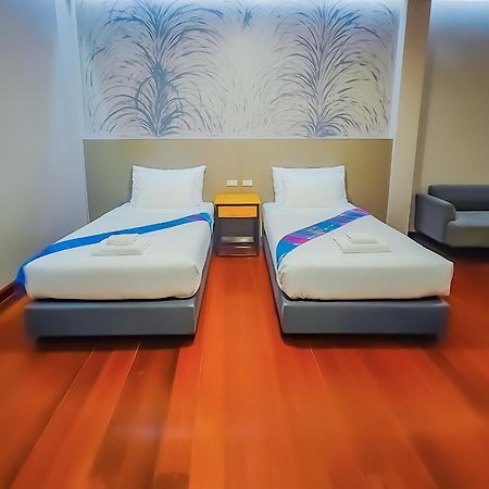 The Riva Vientiane Hotel エクステリア 写真