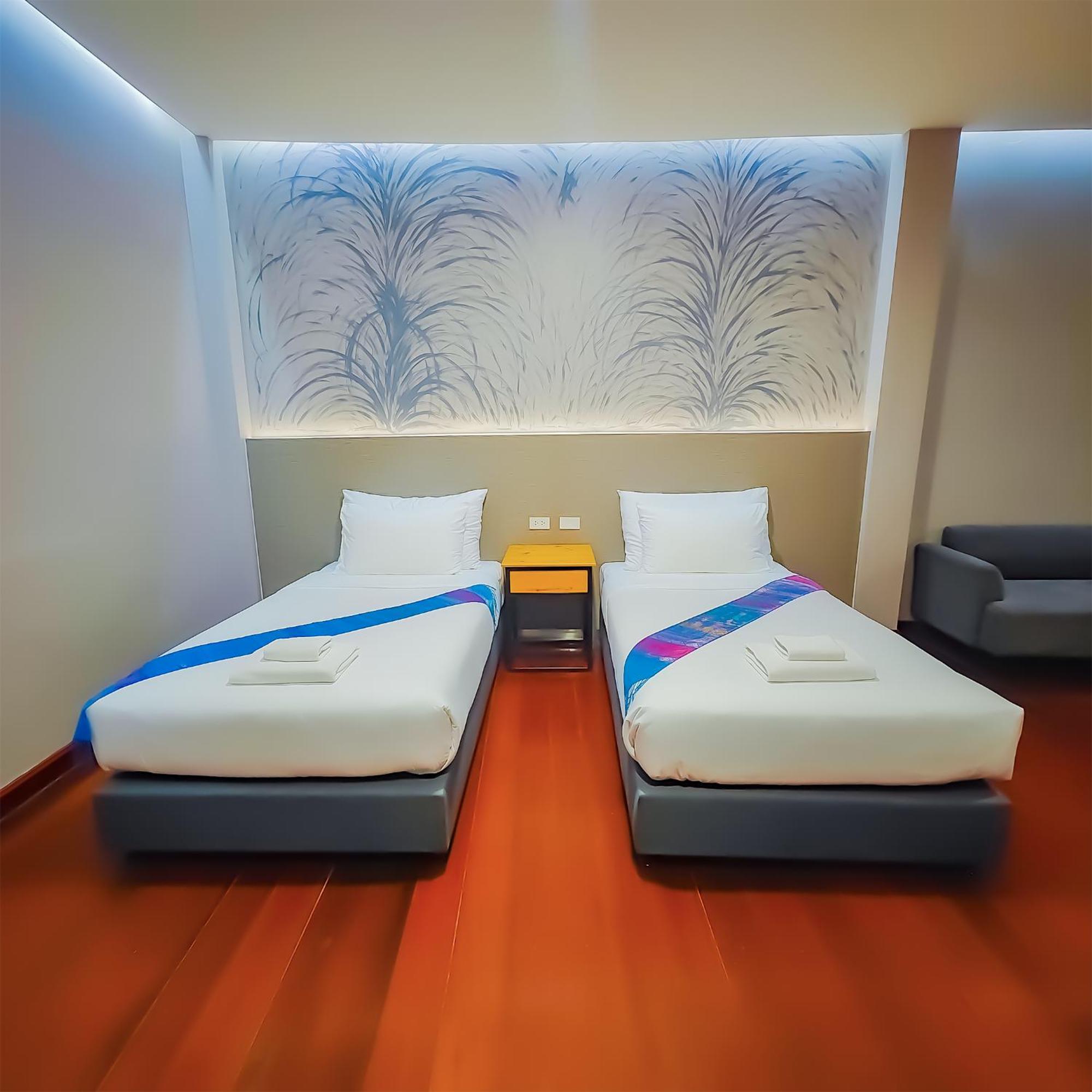 The Riva Vientiane Hotel エクステリア 写真